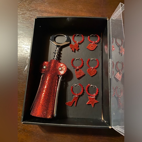 New BEBE wine corkscrew and glass charms - Picture 2 of 3